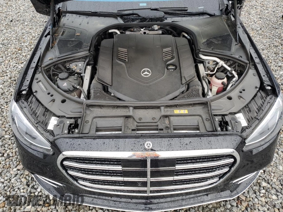 2023 Mercedes-Benz S 580 with VIN W1K6G7GB0PA184579, listed as a Copart auction lot 50176075 with 8,766 mi miles and Salvage Title. Bid and sale history available at DreamBid. Image 11.