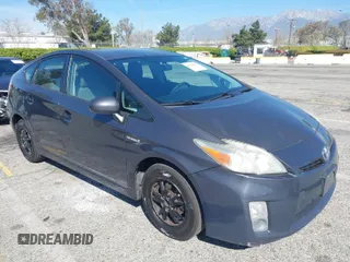 2010 Toyota Prius II with VIN JTDKN3DU8A0180886, listed as a IAAI auction lot 41869933 with 149,289 mi miles and . Bid and sale history available at carsss.com. Image 1.