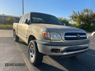 2002 Toyota Tundra SR5 with VIN 5TBRN34182S233971, listed as a Copart auction lot 43517455 with 277,864 mi miles and Clean Title. Bid and sale history available at DreamBid. Image 1.