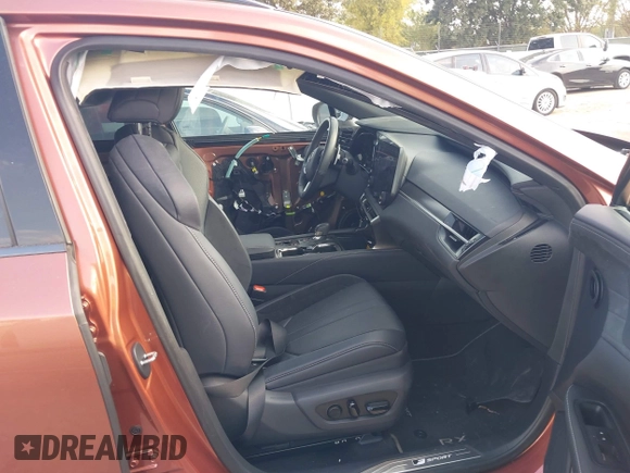 2024 Lexus RX 500h F Sport Performance z VIN 2T2BCMEA8RC014297, wystawiony jako IAAI lot #40790867 z przebiegiem 8 417 mil mil oraz . Historia ofert i sprzedaży dostępna na DreamBid. Obrazek 5.