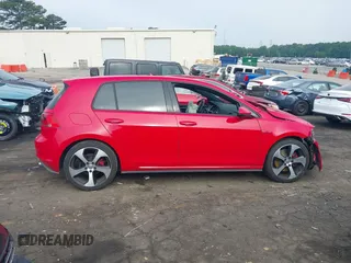 2017 Volkswagen GTI S z VIN 3VW4T7AU1HM076156, wystawiony jako IAAI lot #42216232 z przebiegiem 40 388 mil mil oraz . Historia ofert i sprzedaży dostępna na DreamBid. Obrazek 13.