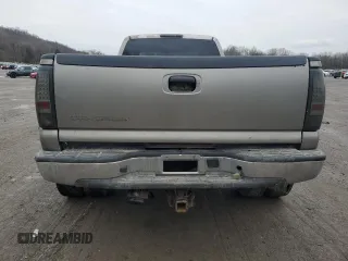 2006 Chevrolet Silverado 3500 DRW LT1 with VIN 1GCJK39DX6E261668, listed as a Copart auction lot 85795364 with 291,246 mi miles and Salvage Title. Bid and sale history available at carsss.com. Image 6.