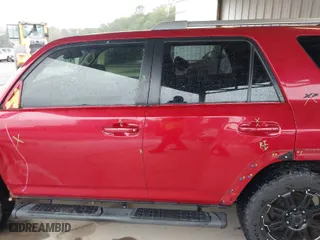 2018 Toyota 4Runner SR5 with VIN JTEZU5JR4J5187653, listed as a IAAI auction lot 40864701 with 96,730 mi miles. Bid and sale history available at carsss.com. Image 15.