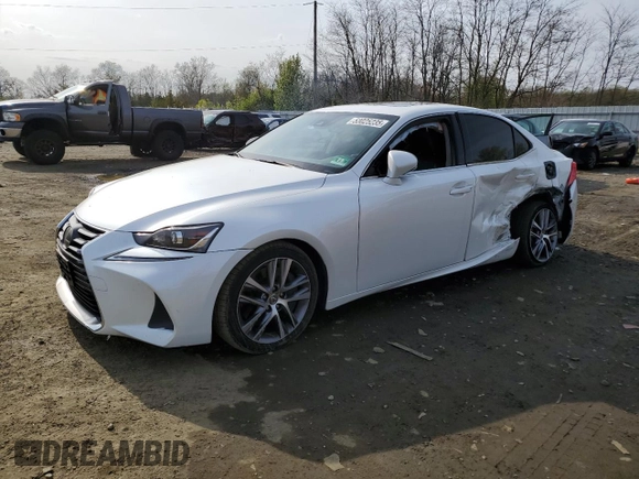 2018 Lexus IS 300 z VIN JTHC81D24J5031715, wystawiony jako Copart lot #53025235 z przebiegiem 68 446 mil mil oraz Szkoda całkowita • Salvage title. Historia ofert i sprzedaży dostępna na DreamBid. Obrazek 1.