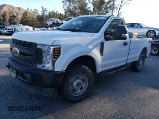 2019 Ford Super Duty F-250 SRW XL with VIN 1FTBF2B60KEF17227, listed as a Copart auction lot 87092934 with 46,550 mi miles and Salvage Title. Bid and sale history available at carsss.com. Image 1.