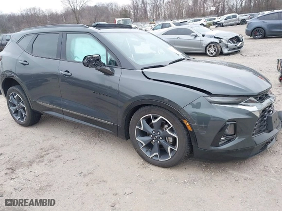 2020 Chevrolet Blazer RS with VIN 3GNKBKRS4LS636461, listed as a IAAI auction lot 41623270 with 32,846 mi miles. Bid and sale history available at carsss.com. Image 1.