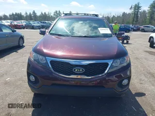 2012 Kia Sorento EX with VIN 5XYKU3A65CG299100, listed as a IAAI auction lot 42098445 with 172,203 mi miles. Bid and sale history available at carsss.com. Image 18.