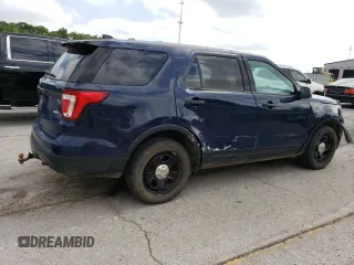 2016 Ford Police Interceptor Utility z VIN 1FM5K8AR2GGC37615, wystawiony jako Copart lot #57084935 z przebiegiem 170 078 mil mil oraz Szkoda całkowita • Salvage title. Historia ofert i sprzedaży dostępna na DreamBid. Obrazek 3.
