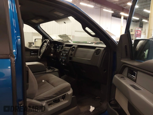 2014 Ford F-150 XL with VIN 1FTFX1CF3EFA38757, listed as a IAAI auction lot 41699899 with 174,214 mi miles. Bid and sale history available at carsss.com. Image 5.