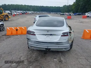 2017 Tesla Model S 100D с VIN 5YJSA1E28HF199687, выставлен на аукционе IAAI как лот 42353657 с пробегом 68 533 миль миль и . История ставок и продаж доступна на DreamBid. Изображение 16.