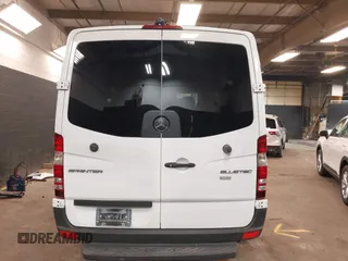 2014 Mercedes-Benz Sprinter Crew with VIN WD4PE7DC4E5865728, listed as a IAAI auction lot 41782214 with 125,193 mi miles. Bid and sale history available at carsss.com. Image 16.