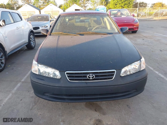 2000 Toyota Camry CE with VIN 4T1BG22K9YU688451, listed as a IAAI auction lot 42066777 with 210,221 mi miles. Bid and sale history available at carsss.com. Image 6.