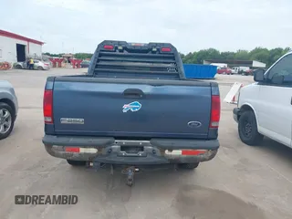 2006 Ford F-250 XL z VIN 1FTSW21P16ED82243, wystawiony jako IAAI lot #42674637 z przebiegiem 153 467 mil mil oraz . Historia ofert i sprzedaży dostępna na DreamBid. Obrazek 16.