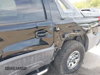 2003 Chevrolet Avalanche with VIN 3GNEC13T13G150067, listed as a IAAI auction lot 41714024 with Not Provided miles and . Bid and sale history available at DreamBid. Image 6.