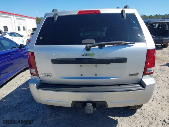 2007 Jeep Grand Cherokee Laredo with VIN 1J8HR48P87C687411, listed as a IAAI auction lot 41774029 with 212,763 mi miles. Bid and sale history available at carsss.com. Image 17.