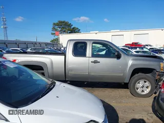 2009 Chevrolet Silverado 1500 LT with VIN 1GCEK29J59Z146698, listed as a IAAI auction lot 41812415 with 232,632 mi miles. Bid and sale history available at carsss.com. Image 13.
