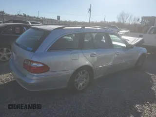 2005 Mercedes-Benz E 320 with VIN WDBUH65J45A674862, listed as a Copart auction lot 89206765 with 231,291 mi miles and Salvage Title. Bid and sale history available at DreamBid. Image 3.