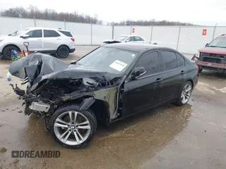 2012 BMW 3 Series 328i with VIN WBA3A5C56CF259220, listed as a IAAI auction lot 41833520 with 164,317 mi miles. Bid and sale history available at carsss.com. Image 21.
