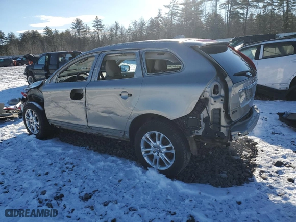 2015 Volvo XC60 3.2L Platinum with VIN YV4940RDXF2611066, listed as a Copart auction lot 87297674 with 92,941 mi miles and Salvage Title. Bid and sale history available at carsss.com. Image 2.