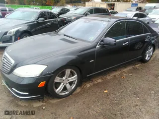 2012 Mercedes-Benz S-Class S 550 with VIN WDDNG9EBXCA443941, listed as a IAAI auction lot 40790743 with 177,681 mi miles. Bid and sale history available at carsss.com. Image 16.
