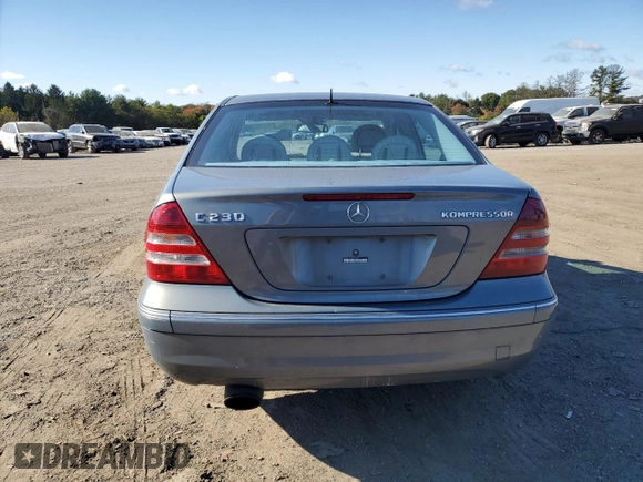 2005 Mercedes-Benz C 230 Kompressor with VIN WDBRF40J75F606095, listed as a Copart auction lot 76104344 with 234,993 mi miles and Salvage title. Bid and sale history available at DreamBid. Image 6.
