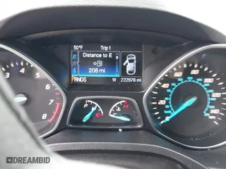 2014 Ford Escape SE with VIN 1FMCU0GX3EUB25493, listed as a IAAI auction lot 41949630 with 223,000 mi miles. Bid and sale history available at carsss.com. Image 7.