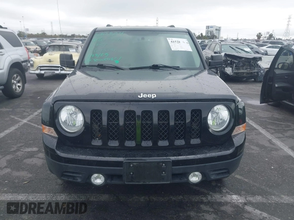 2017 Jeep Patriot Sport z VIN 1C4NJPBB9HD103349, wystawiony jako IAAI lot #41528460 z przebiegiem 122 026 mil mil oraz . Historia ofert i sprzedaży dostępna na DreamBid. Obrazek 13.