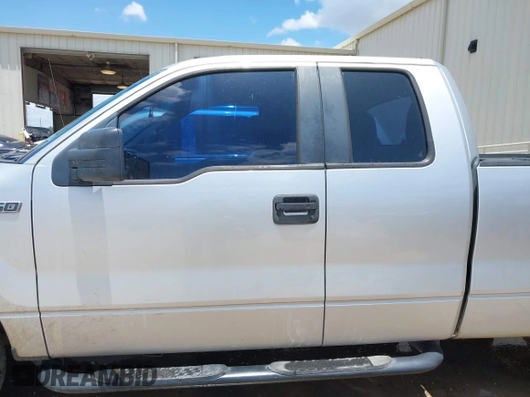 2011 Ford F-150 XL with VIN 1FTEX1EM4BFB47375, listed as a IAAI auction lot 42521128 with 223,777 mi miles and . Bid and sale history available at DreamBid. Image 13.