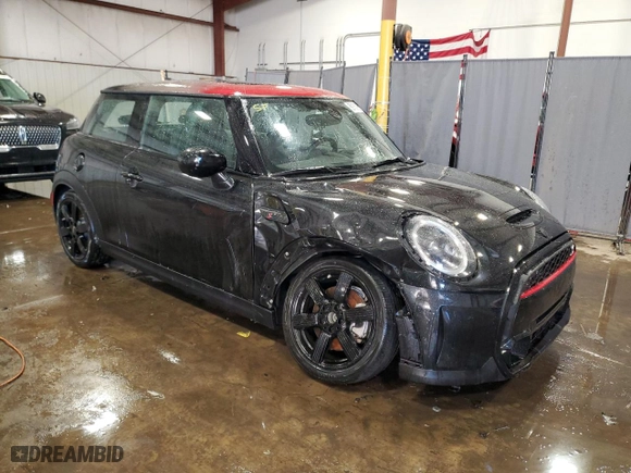 2024 MINI Hardtop 2 Door Cooper S with VIN WMW53DH0XR2V66612, listed as a Copart auction lot 89181965 with 9,889 mi miles and Salvage Title. Bid and sale history available at carsss.com. Image 4.