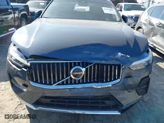 2023 Volvo XC60 Ultimate Bright Theme with VIN YV4L12DF2P1369254, listed as a IAAI auction lot 41678883 with 24,881 mi miles. Bid and sale history available at carsss.com. Image 6.