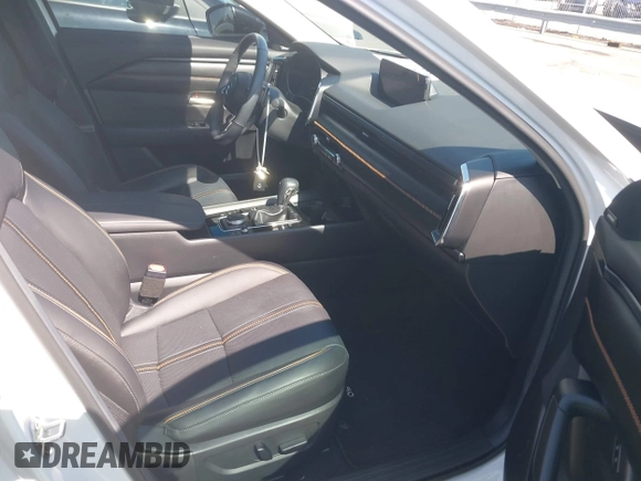 2024 Mazda CX-50 Premium Plus with VIN 7MMVABEY9RN207368, listed as a IAAI auction lot 42211942 with 13,940 mi miles and . Bid and sale history available at DreamBid. Image 5.