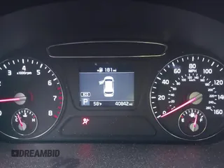 2019 Kia Sorento LX V6 with VIN 5XYPG4A57KG544567, listed as a IAAI auction lot 41608320 with 40,842 mi miles. Bid and sale history available at carsss.com. Image 7.