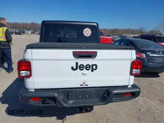 2022 Jeep Gladiator Texas Trail with VIN 1C6HJTAG3NL151845, listed as a IAAI auction lot 40215896 with 46,374 mi miles and . Bid and sale history available at DreamBid. Image 16.