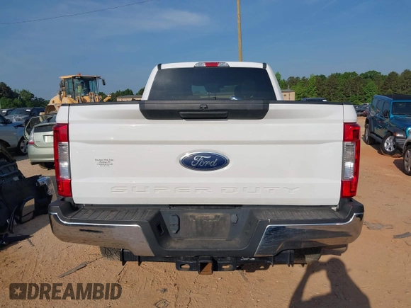 2019 Ford F-250 XL z VIN 1FT7W2BT4KEE35979, wystawiony jako IAAI lot #42140207 z przebiegiem 87 519 mil mil oraz . Historia ofert i sprzedaży dostępna na DreamBid. Obrazek 17.