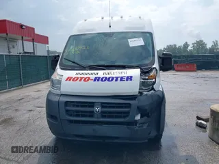 2018 Ram ProMaster Cargo z VIN 3C6TRVDG0JE144400, wystawiony jako IAAI lot #42287423 z przebiegiem 124 891 mil mil oraz . Historia ofert i sprzedaży dostępna na DreamBid. Obrazek 12.
