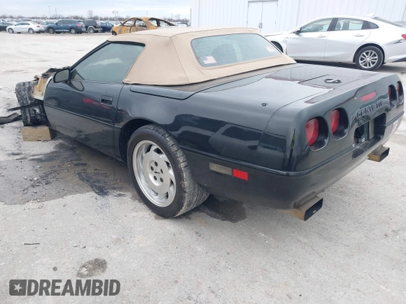 1994 Chevrolet Corvette z VIN 1G1YY32PXR5119898, wystawiony jako IAAI lot #41524375 z przebiegiem Nie podano mil oraz . Historia ofert i sprzedaży dostępna na DreamBid. Obrazek 3.