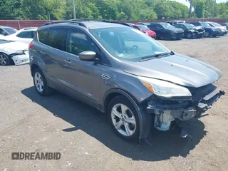 2013 Ford Escape SE с VIN 1FMCU0GX0DUB71989, выставлен на аукционе IAAI как лот 42395049 с пробегом 141 396 миль миль и . История ставок и продаж доступна на DreamBid. Изображение 1.