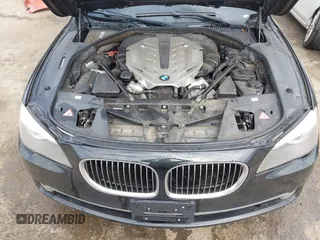 2011 BMW 7 Series 750Li xDrive with VIN WBAKC8C52BC431668, listed as a IAAI auction lot 41623575 with 117,306 mi miles. Bid and sale history available at carsss.com. Image 10.