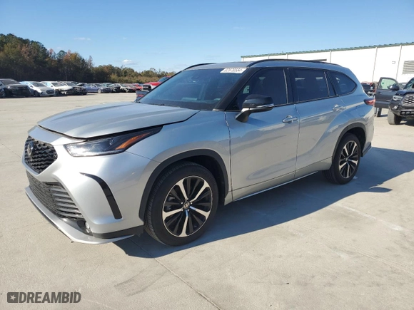 2022 Toyota Highlander XSE with VIN 5TDLZRAH7NS143334, listed as a Copart auction lot 82878584 with 20,822 mi miles and Clean Title. Bid and sale history available at carsss.com. Image 1.