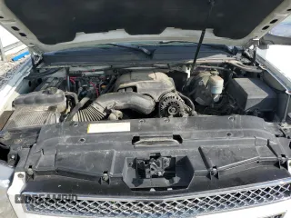 2007 Chevrolet Suburban LTZ with VIN 1GNFK16377J298439, listed as a Copart auction lot 55243665 with 270,387 mi miles and Salvage title. Bid and sale history available at DreamBid. Image 12.