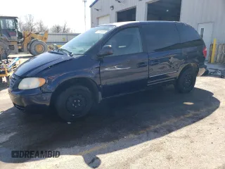 2006 Chrysler Town & Country SWB with VIN 1A4GP45R26B671086, listed as a Copart auction lot 47978825 with 258,129 mi miles and Salvage Title. Bid and sale history available at carsss.com. Image 1.