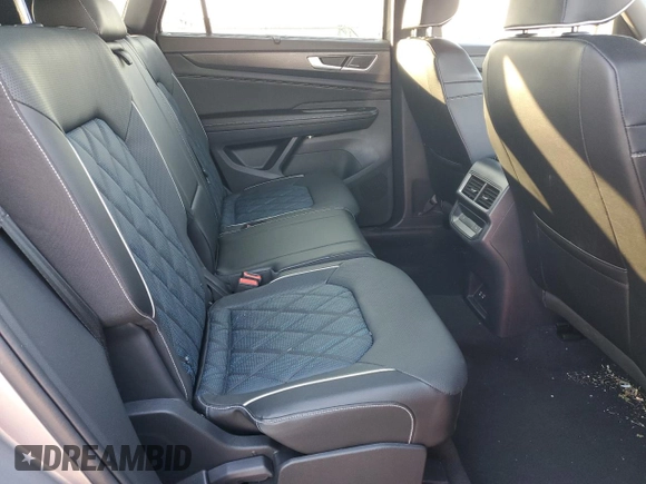 2024 Volkswagen Atlas SEL Premium R-Line с VIN 1V2FE2CA5RC214374, выставлен на аукционе Copart как лот 43290865 с пробегом 20 393 миль миль и Списание • Salvage title. История ставок и продаж доступна на DreamBid. Изображение 11.