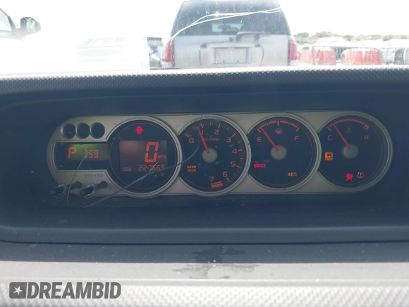 2009 Scion xB z VIN JTLKE50E291075491, wystawiony jako IAAI lot #42337561 z przebiegiem 227 665 mil mil oraz . Historia ofert i sprzedaży dostępna na DreamBid. Obrazek 7.
