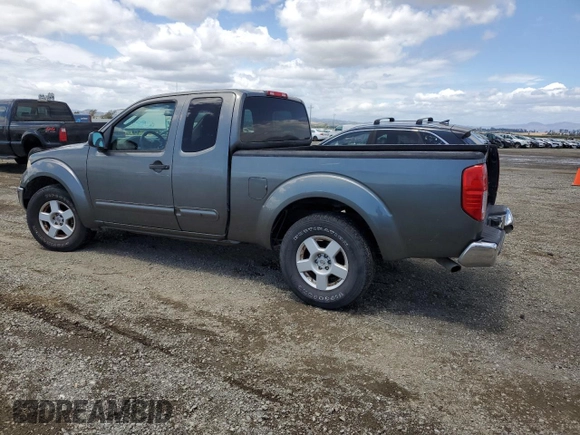 2007 Nissan Frontier SE z VIN 1N6AD06U77C418922, wystawiony jako Copart lot #56603015 z przebiegiem 354 484 mil mil oraz Szkoda całkowita • Salvage title. Historia ofert i sprzedaży dostępna na DreamBid. Obrazek 2.