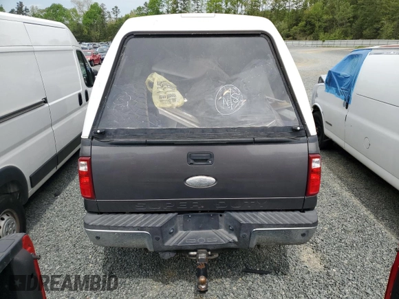 2012 Ford F-350 XL z VIN 1FT8W3BT0CEB53642, wystawiony jako Copart lot #52961455 z przebiegiem 292 093 mil mil oraz Czysty tytuł • Clean title. Historia ofert i sprzedaży dostępna na DreamBid. Obrazek 6.