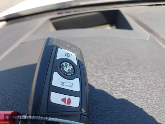 2015 BMW X3 xDrive28i with VIN 5UXWX9C52F0D56266, listed as a IAAI auction lot 42064154 with 52,233 mi miles. Bid and sale history available at carsss.com. Image 11.