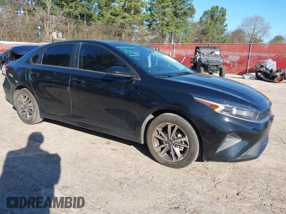 2023 Kia Forte LXS with VIN 3KPF24AD8PE653786, listed as a IAAI auction lot 41724948 with 27,598 mi miles and . Bid and sale history available at DreamBid. Image 1.