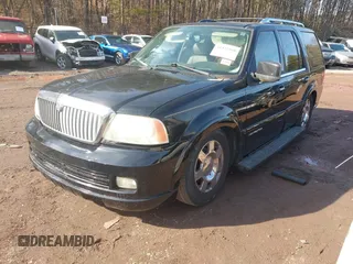 2005 Lincoln Navigator Luxury with VIN 5LMFU27515LJ24675, listed as a IAAI auction lot 41432560 with Not Provided miles. Bid and sale history available at carsss.com. Image 2.