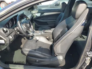 2013 Mercedes-Benz C 250 с VIN WDDGJ4HB5DG046015, выставлен на аукционе Copart как лот 52414515 с пробегом 91 706 миль миль и Списание • Salvage title. История ставок и продаж доступна на DreamBid. Изображение 7.