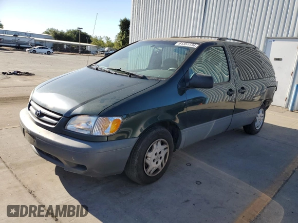 2003 Toyota Sienna LE with VIN 4T3ZF13C13U544539, listed as a Copart auction lot 61351734 with 308,289 mi miles and Salvage Title. Bid and sale history available at carsss.com. Image 1.
